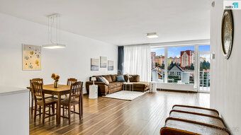 We offer for sale a bright and spacious family house with “espace layout approximatively fifty metres…