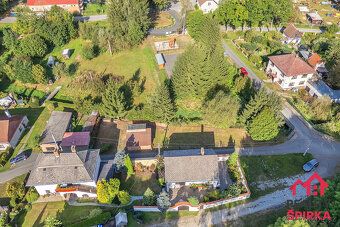 Nabízím k prodeji funkční celek pozemku o velikosti 401 m2 a
