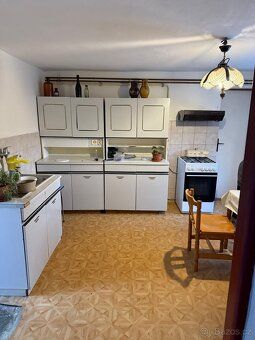 We offer for sale a family house on Velká Brána Street No. 543