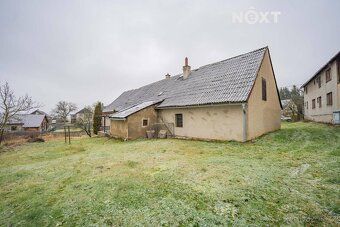 Looking for a house with a large plot of land and garage within reach of Šumperk? On
