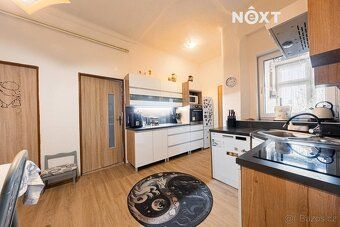 We offer for sale a spacious 3 bedroom apartment of total area 120 sqm in