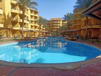 For sale one bedroom apartment in popular resort British, l