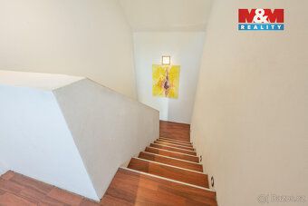 We offer for sale a modern family house with 5+kk layout in a quiet and sought-after location…