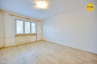 Oferujemy na sprzedaż przestronne i jasne mieszkanie 2+1, znajdujące się w drugim piętrze…