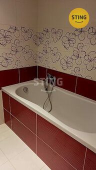 We offer for sale a bright and very tastefully renovated co-op apartment of 3+1 layout and…