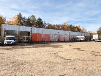 We offer for rent 2 sheet metal warehouses located by the main road