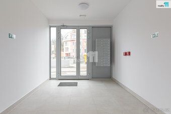Poplatky 5.000 Kč + převod el. energie., Reality 11 Vám zpro