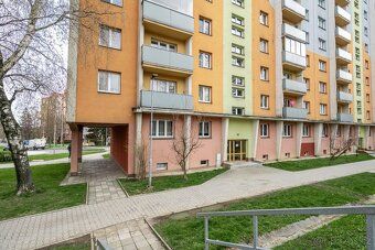 We offer for sale a cooperative apartment 3+1 with a total area of 68 m²