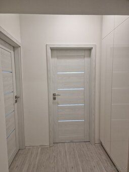 I am offering for sale a modern apartment in a popular and quiet location on Bruntalska street…