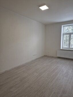 I am offering for sale a modern apartment in a popular and quiet location on Bruntalska street…