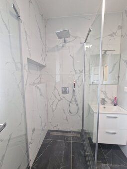 I am offering for sale a modern apartment in a popular and quiet location on Bruntalska street…