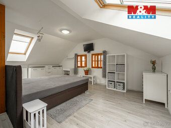 Nabízíme k prodeji rodinný dům 4+kk s obytnou plochou 160 m2