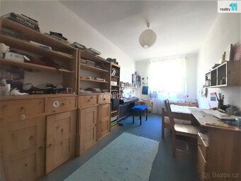 Cena včetně právního servisu, advokátní úschovy a provize RK