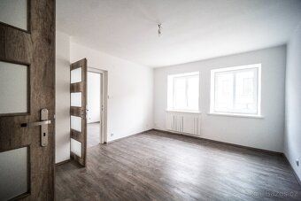 Nabízíme k prodeji světlý byt o dispozici 3+KK a výměře 63 m