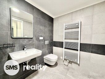 1kk apartment is located on the third floor of the KRUMLOVSKY KLENOT project, approved last…
