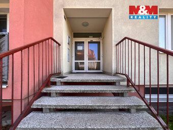K dlouhodobému podnájmu nabízíme útulný a světlý byt 2+kk o 