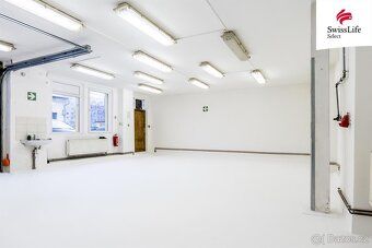 Pronájem autolakovny v zavedeném autoservisu v Teplicích, Pr