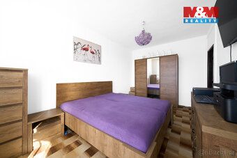 We offer for sale a spacious bright apartment 3+kk with usable area of 