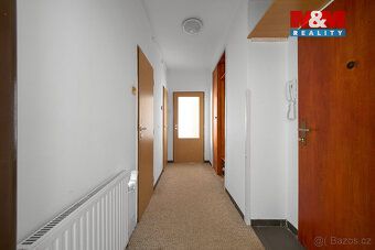 We offer for sale a spacious bright apartment 3+kk with usable area of 