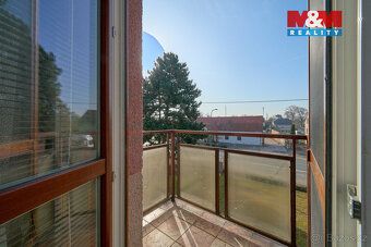 We offer for sale a spacious bright apartment 3+kk with usable area of 