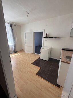 Mieszkanie 1+1 o powierzchni użytkowej 44 m² na sprzedaż w spokojnej okolicy