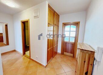 Nabízíme k pronájmu pěkný byt 3+kk, o ploše 75m2, ve zvýšené