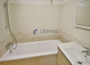 Nabízíme k pronájmu byt 2+1, o ploše 73m2, ulice Dubečská, S