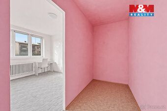 We offer for sale a brick apartment 3+1 with adjusted layout on 3+