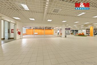 We offer rent of commercial space measuring 230 m² in Děčín