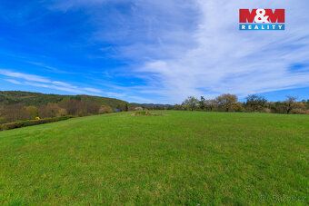 We offer for sale an attractive plot of land with a total area of 3,518 sqm in the quiet…