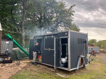 Nově vznikající síť fast food na dřevěném grilu hledá franší