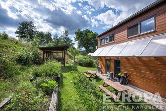 We offer for sale an exclusive property in the picturesque part of Příbram
