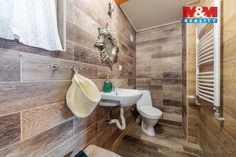 Already upon arrival you will be enchanted by the picturesque surroundings of this tastefully…