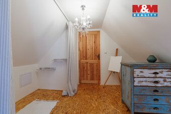 Already upon arrival you will be enchanted by the picturesque surroundings of this tastefully…