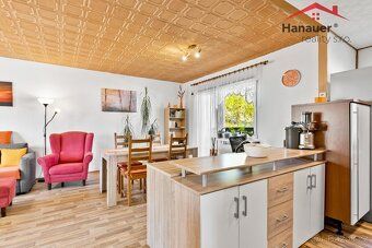 Well-maintained family house with garden in a peaceful area of Lukov near Úštěk