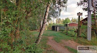 We offer you rent of garden with cottage and pergola in beautiful location near dam Mostiste.