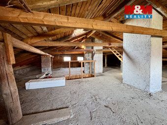 We offer for sale a detached two-generation family house in Žďár nad Sázavou