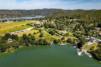 We offer a cottage with land of total area 680 m2 in attractive recreational area near Slapská…