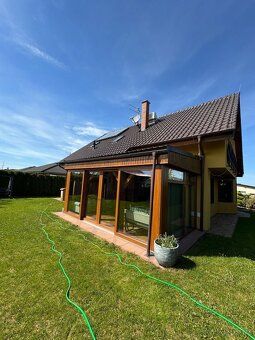 PRONÁJEM DOMU – Bašť (Praha-východ), 15 minut od Prahy
Nabíz