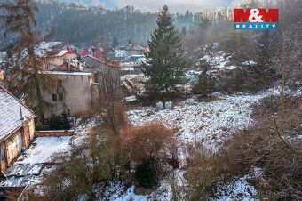 Nabízíme Vám k prodeji pozemek o ploše 4 585 m² v Benešově n