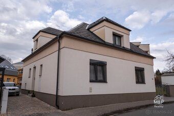Nabízím k pronájmu moderní byt 2+kk o velikosti 41 m² v 1. n