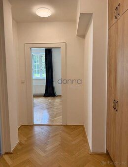 Nabízíme byt k pronájmu 4+kk, o ploše 135m2, který se nacház