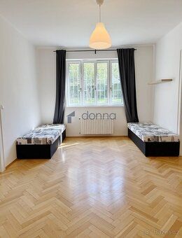 Nabízíme byt k pronájmu 4+kk, o ploše 135m2, který se nacház