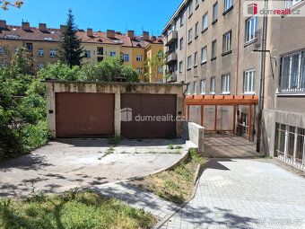 Rent 4,500 CZK. Deposit 20,000 CZK. Agency commission 4,500 CZK.