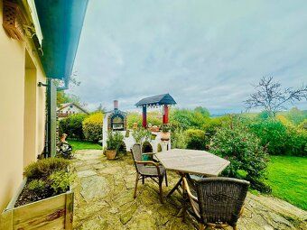 I am offering for sale a cottage in Uhliště within driving distance of 
