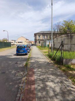 Pronajmu pěknou, suchou garáž na ulici Tavičská Ostrava - Ví