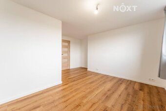I am exclusively presenting an offer of a spacious family house