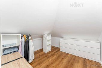 I am exclusively presenting an offer of a spacious family house