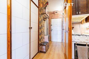 We offer for sale an apartment 3+1 measuring 65 m² located in the very center of České…