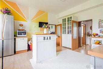 In exclusive representation of the owner I would like to offer for sale a family house with 6…